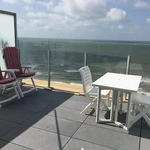 penthouse-seafront.ostend-hotel.net/